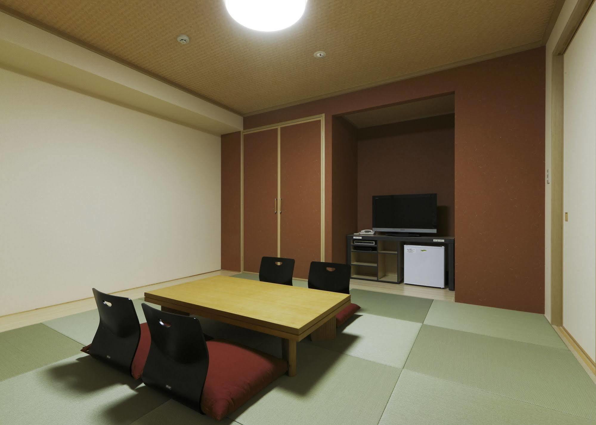 Green Rich Hotel Osaka Airport Ikeda  Eksteriør bilde