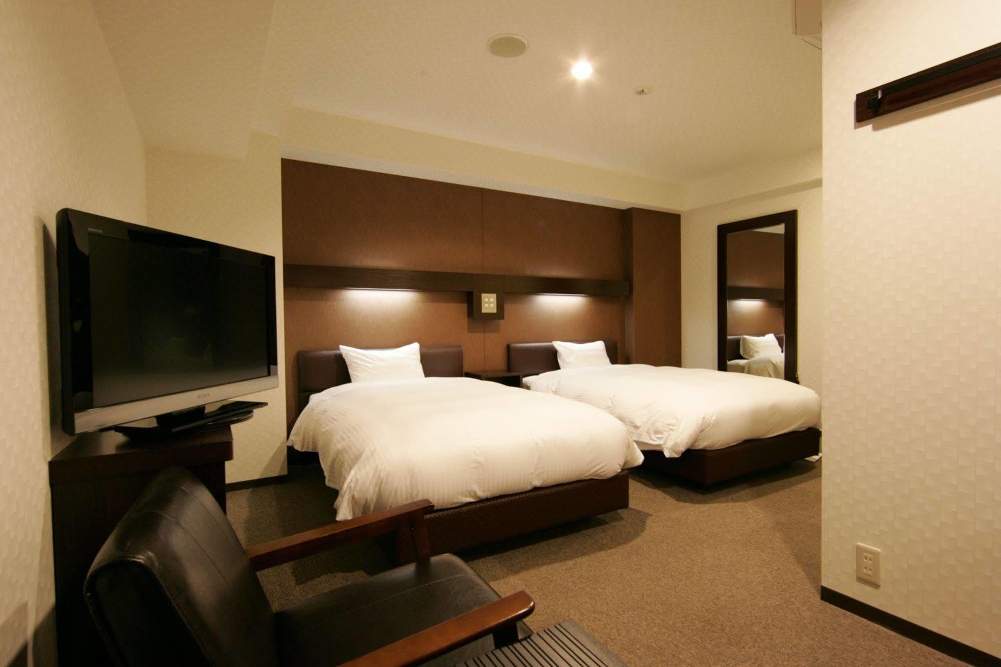 Green Rich Hotel Osaka Airport Ikeda  Eksteriør bilde